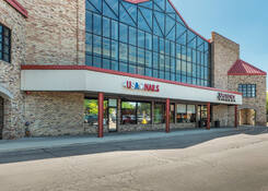 
                                	        West Allis Towne Centre
                                    