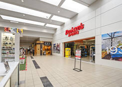 
                                	        Markland Plaza-Markland Mall
                                    