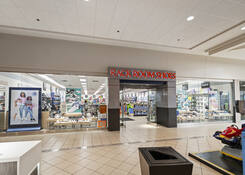 
                                	        Markland Plaza-Markland Mall
                                    